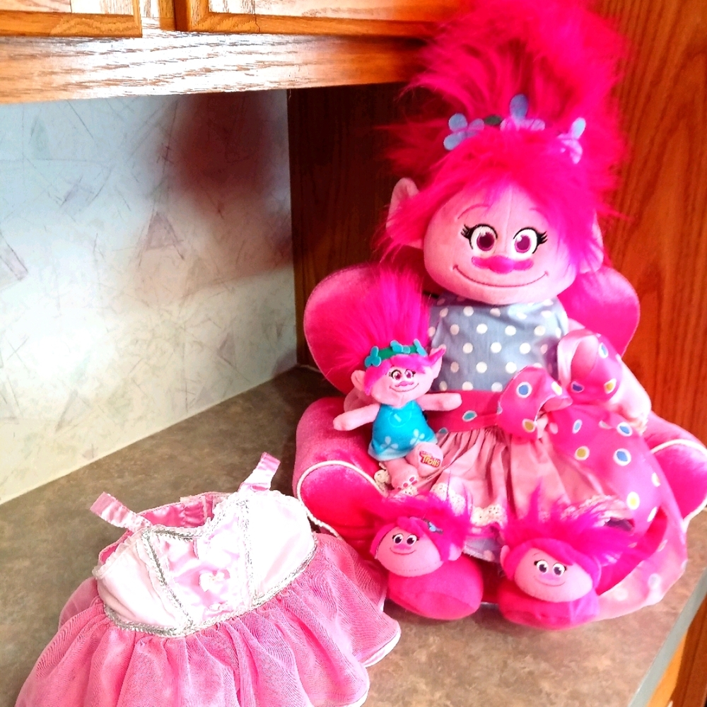 BABWS COLLECTOR POPPY TROLL SET